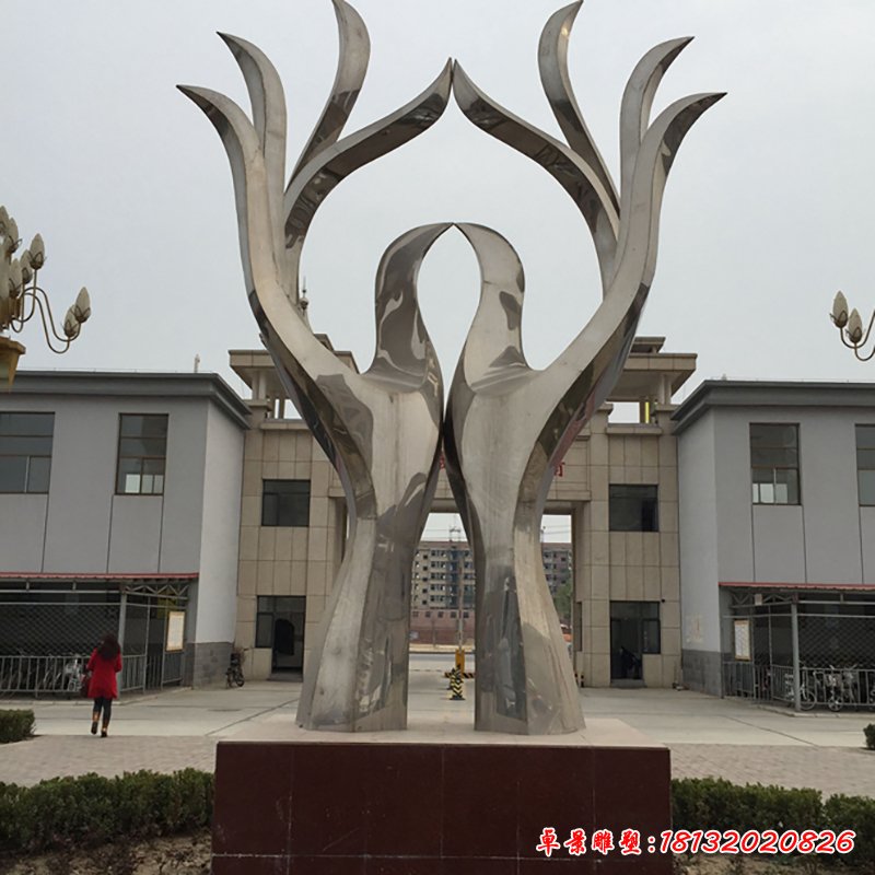 不銹鋼桃心雕塑   校園景觀雕塑